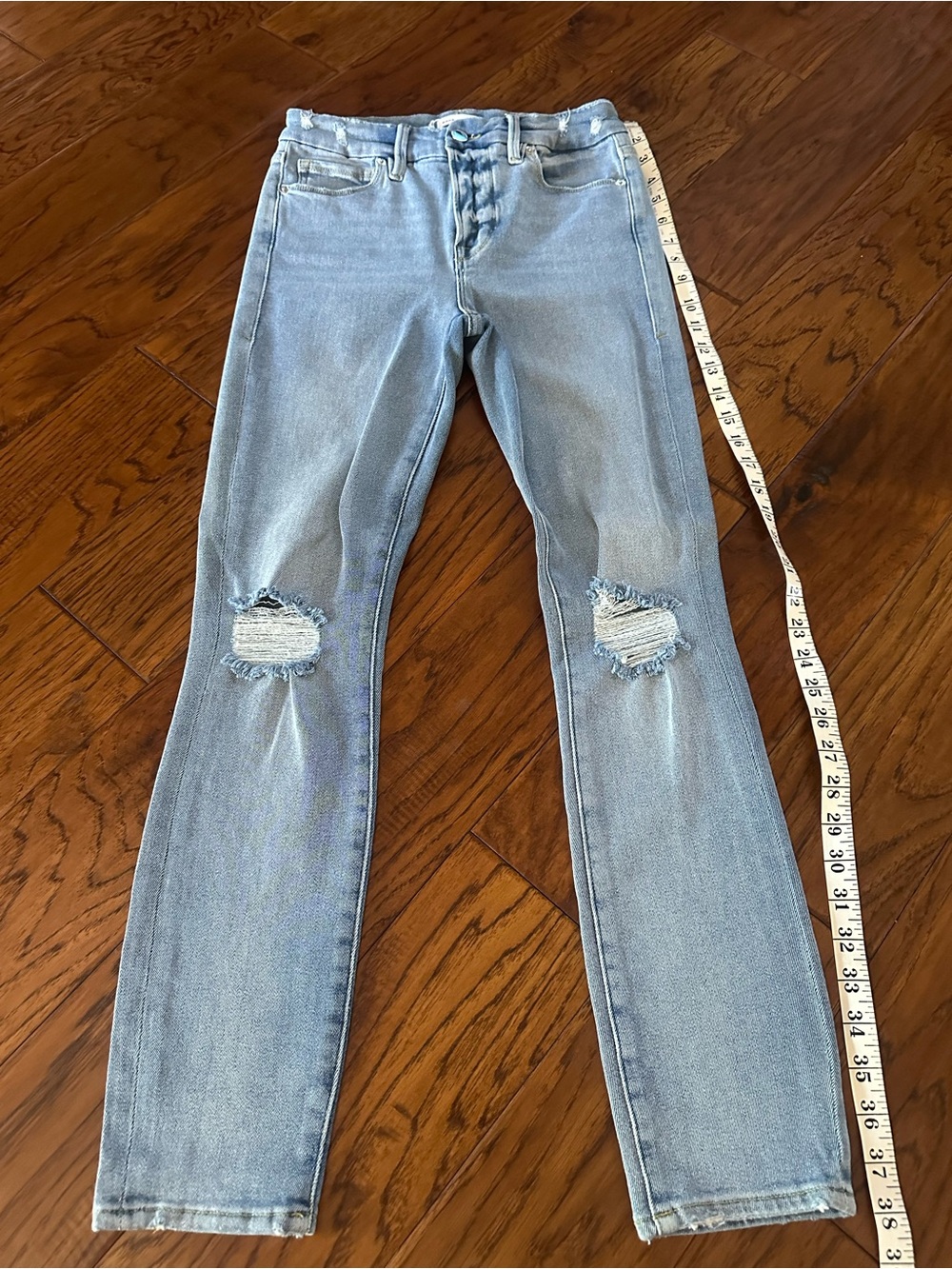 Good American Light Blue Ripped Knee Skinny Jeans